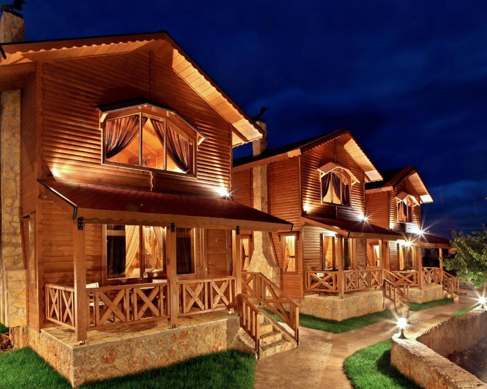 Feggarognemata Suites Ано-Трикала Номер фото